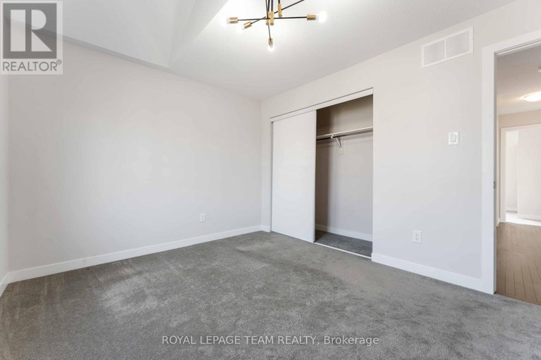 28703739/3040-travertine-way/half-moon-bay/ottawa/ontario/K2J6W9_36