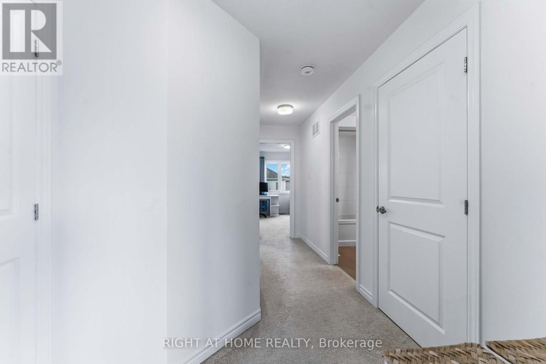 29034321/756-brittanic-road/emerald-meadowstrailwest/ottawa/ontario/K2V0R5_15