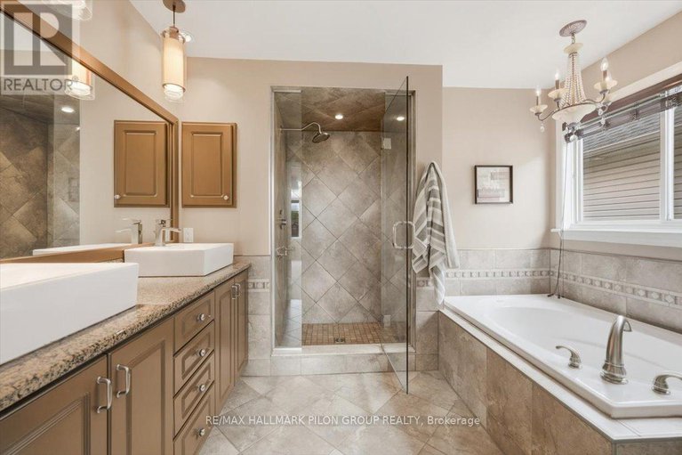 28971339/4434-rainforest-drive/riverside-southgloucester-glen/ottawa/ontario/K1V1L6_17