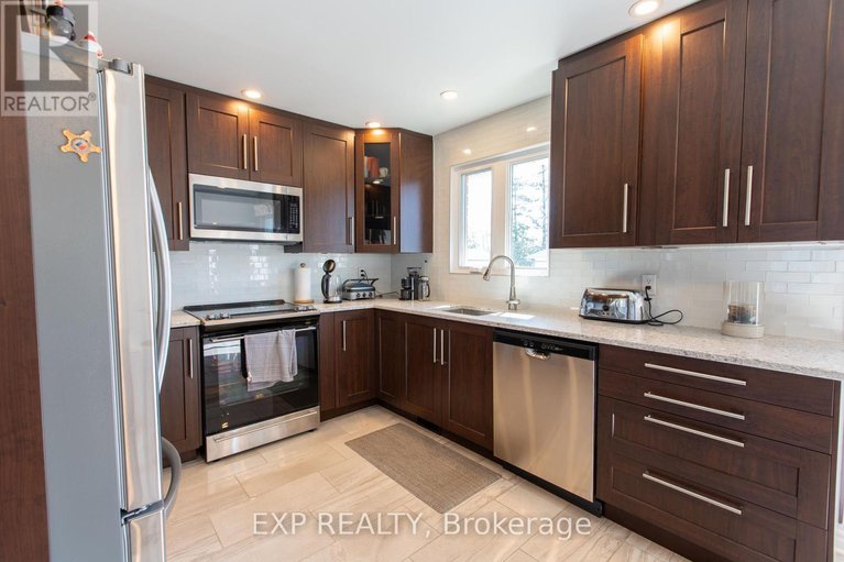 29593883/1534-rosebella-avenue/blossom-parkkemp-parkfindlay-creek/ottawa/ontario/K1T1E8_20