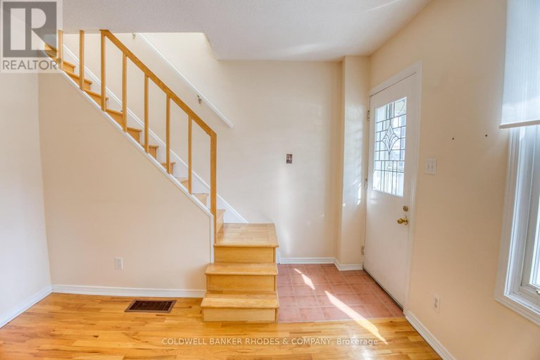 28920473/129-elm-street/west-centre-town/ottawa/ontario/K1R6N4_5