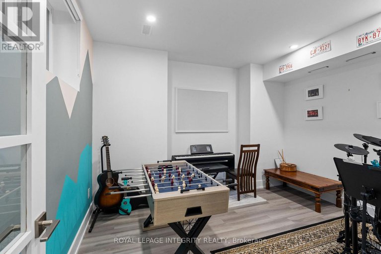 29060734/17-lotta-avenue/meadowlandsst-claire-gardens/ottawa/ontario/K2G2A9_31