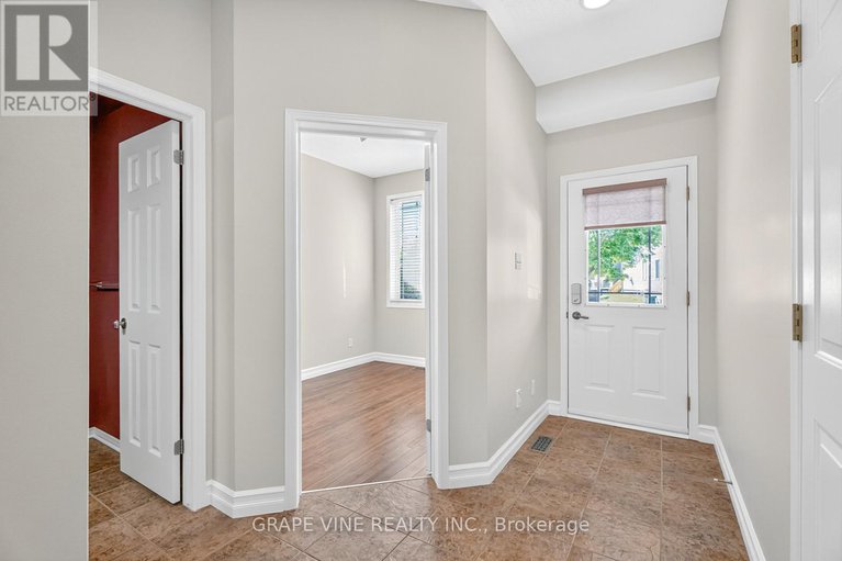 28825028/9-stoneleigh-street/strandherd/ottawa/ontario/K2G7A2_5