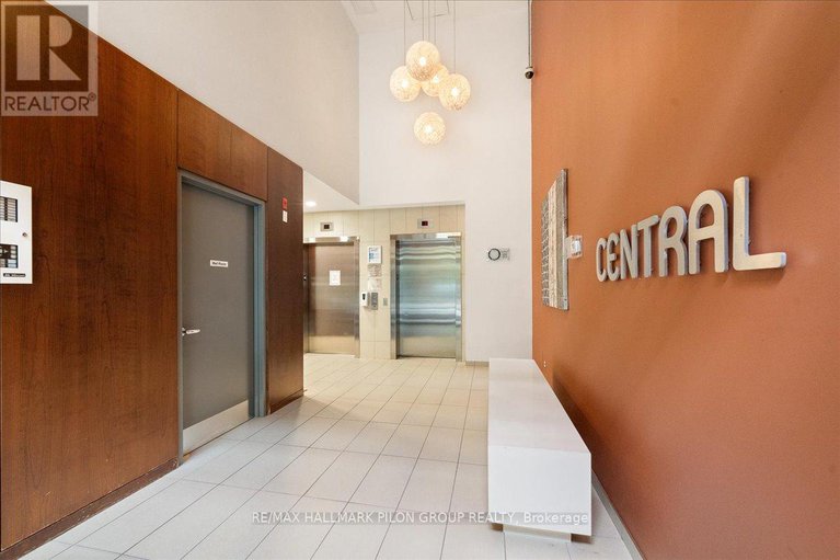 28517336/527-349-mcleod-street/ottawa-centre/ottawa/ontario/K2P0S1_12