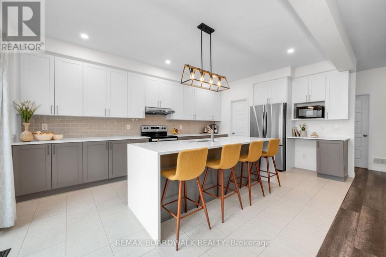 29638361/302-haliburton-heights/emerald-meadowstrailwest/ottawa/ontario/K2S1S3_16