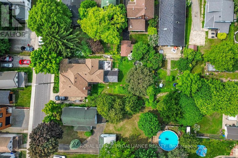 28442879/77-ormond-street/brockville/brockville/ontario/K6V2K7_4