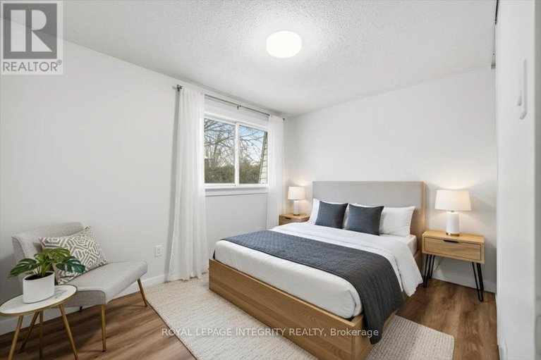 29214221/809-vinette-crescent/chatelaine-village/ottawa/ontario/K1E1X1_27