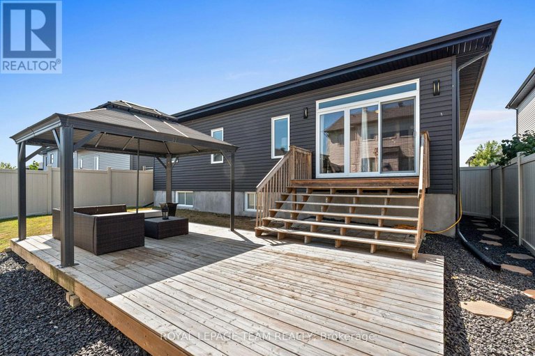 28752380/14-granite-street/clarencerockland-twp/clarence-rockland/ontario/K4K0J2_46