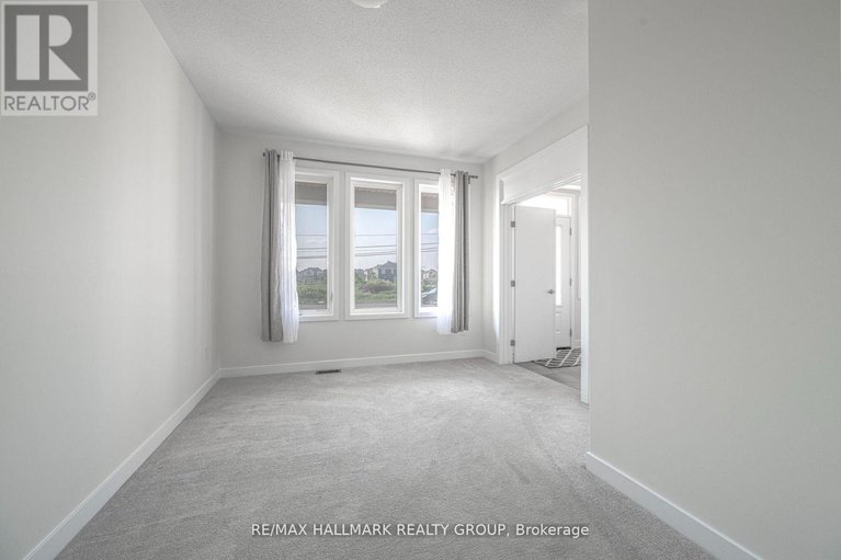 28996957/6357-perth-street/btwn-franktown-rd-fallowfield-rd/ottawa/ontario/K0A2Z0_11