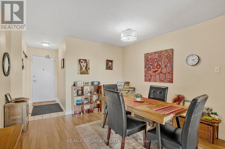 28173119/1409-158-c-mcarthur-avenue/vanier/ottawa/ontario/K1L8E7_17