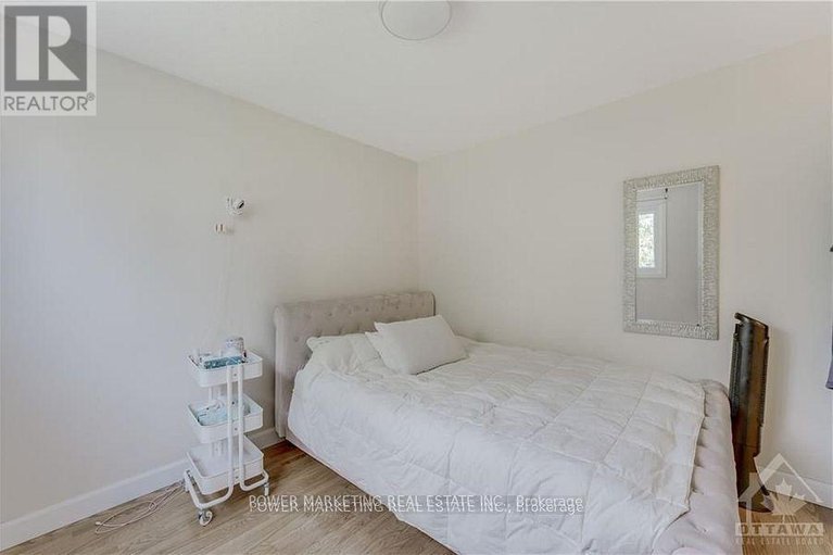 28768216/29-courtney-road/glencairnhazeldean/ottawa/ontario/K2L1M1_13