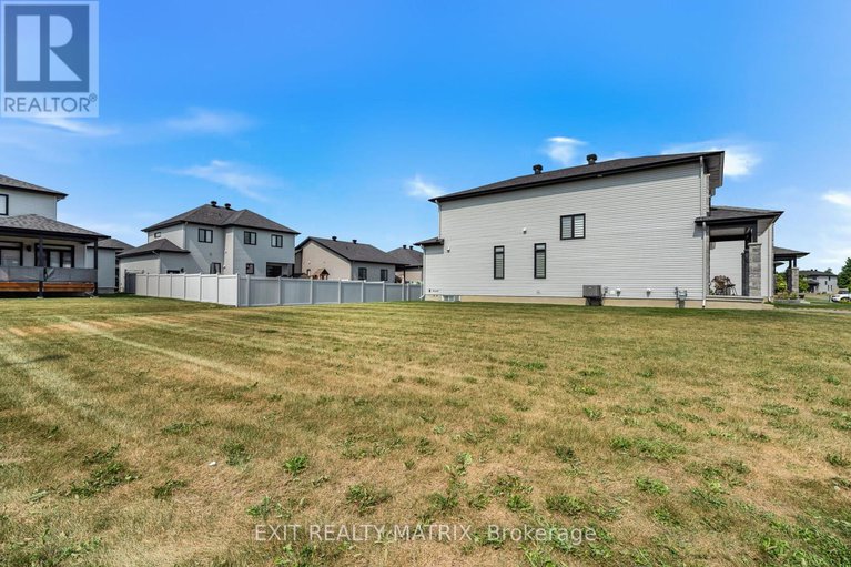 28997577/1143-avignon-street/embrun/russell/ontario/K0A1W0_33