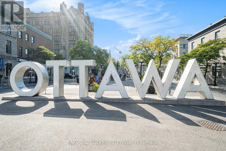 28962540/313-205-bolton-street/lower-townbyward-market/ottawa/ontario/K1N1K7_4
