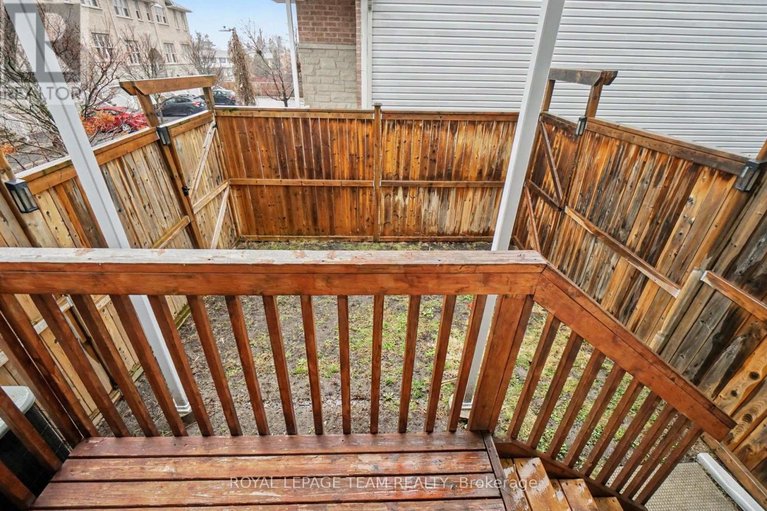 29612593/175-scout-street/central-park/ottawa/ontario/K2C4E2_30