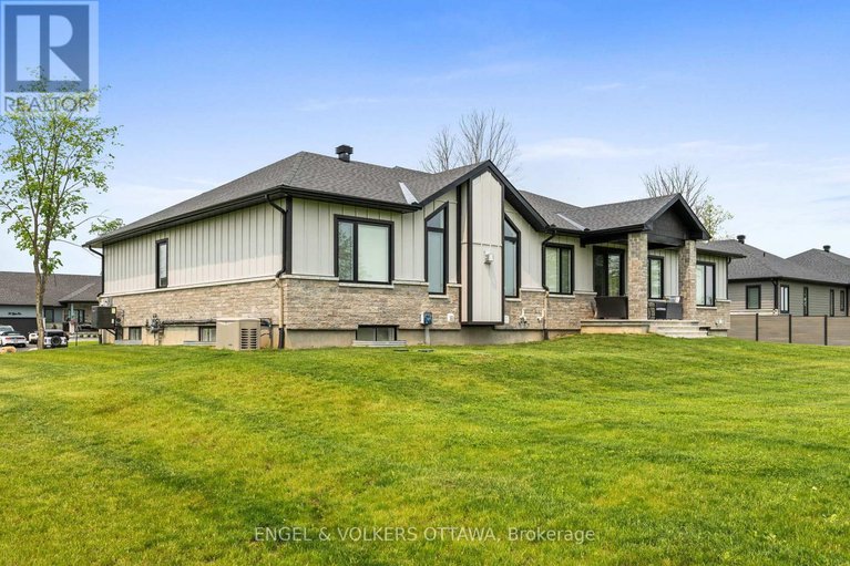 28026033/425-ginger-crescent/metcalfe/ottawa/ontario/K0A2P0_43