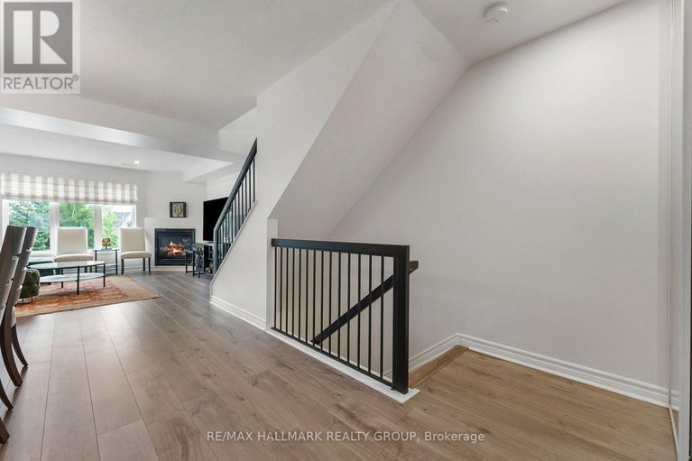 28660133/282-cresthaven-drive/barrhaven-east/ottawa/ontario/K2G6W4_17