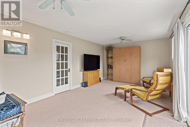 28288028/674-melbourne-avenue/laurentianview/ottawa/ontario/K2A1X5_24