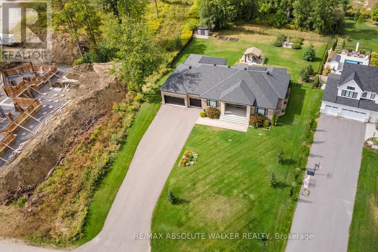 27990192/700-mcmanus-avenue/manotick-village-manotick-estates/ottawa/ontario/K4M0B2_39