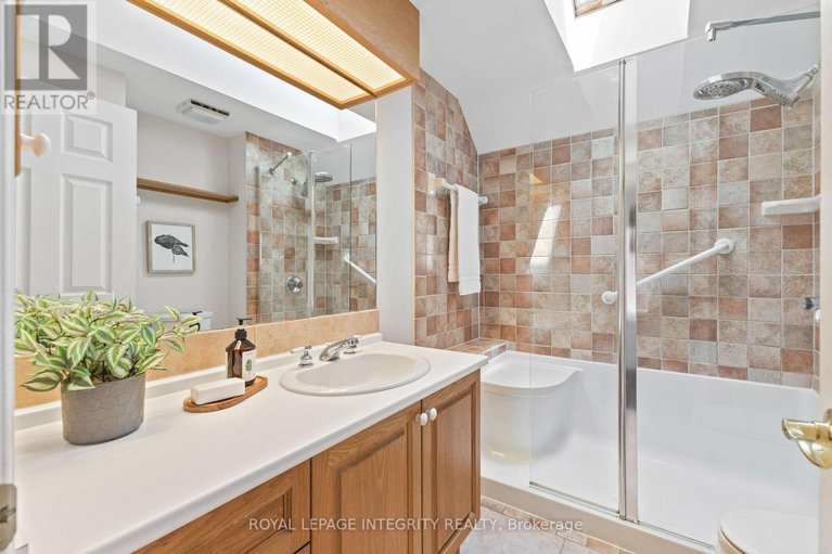 28651932/29-strathcona-avenue/glebe/ottawa/ontario/K1S1X3_28