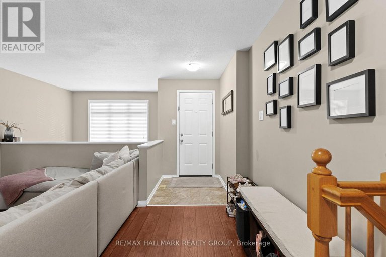 29431775/358-galston-private/mer-bleuebradley-estatesanderson-park/ottawa/ontario/K1W0G3_5
