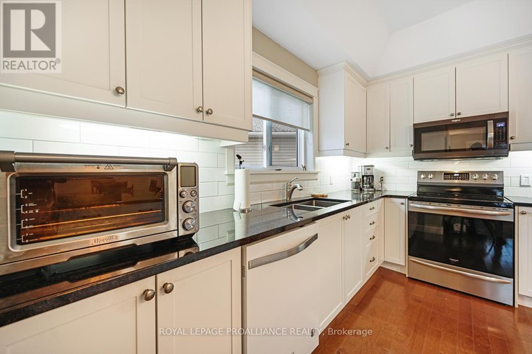 29087560/2a-2495-parkedale-avenue/brockville/ontario/K6V3H2_17