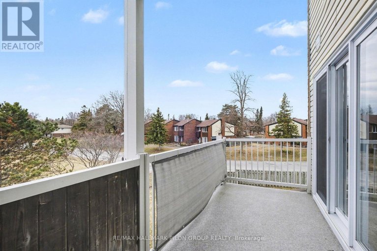 29619466/1121-gablefield-private/beaconwood/ottawa/ontario/K1J1E4_17