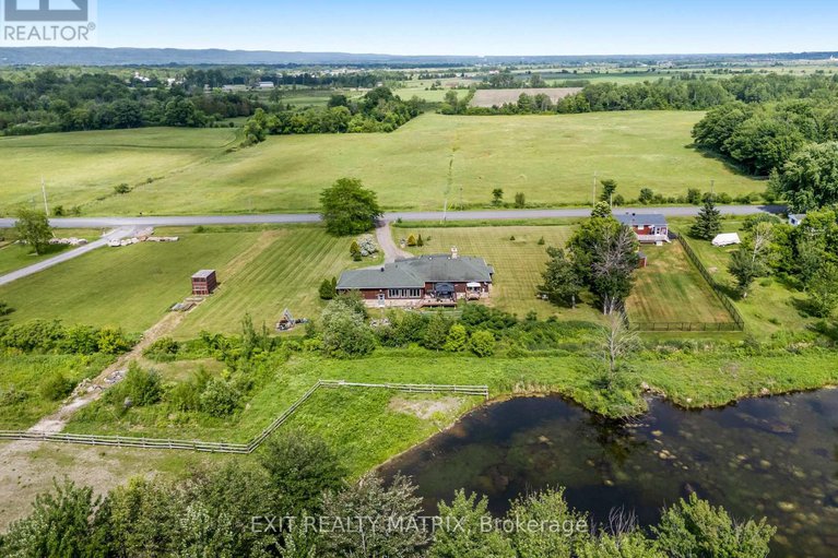 28250158/2228-ste-anne-road/lorignal/champlain/ontario/K0B1K0_41