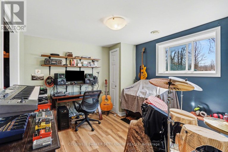 29630957/5907-hwy-43-highway/drummondnorth-elmsley-north-elmsley-twp/drummondnorth-elmsley/ontario/K7H3C7_26