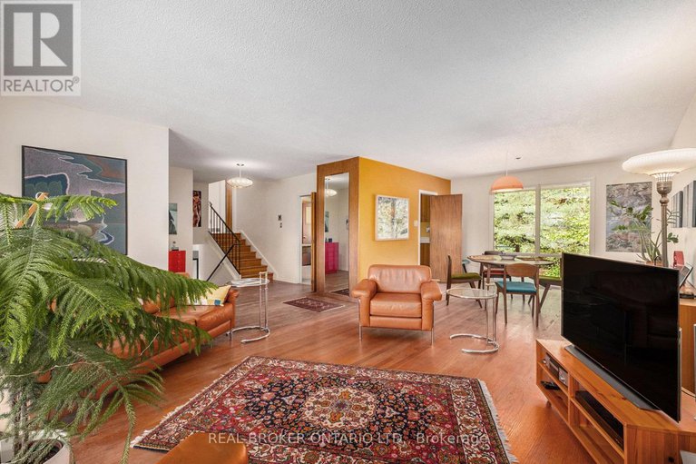 28867748/805-nicholson-avenue/mooneys-bayriverside-park/ottawa/ontario/K1V6N4_6