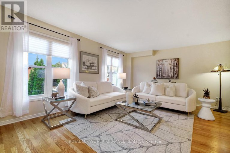 29081363/169-arcola-private/overbrookcastle-heights/ottawa/ontario/K1K4W9_6