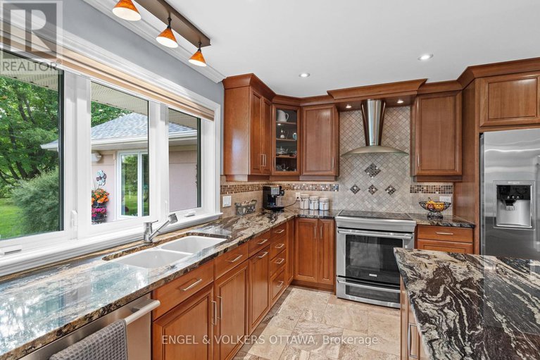 28485285/24-doris-avenue/blossom-parkkemp-parkfindlay-creek/ottawa/ontario/K1T3W8_12