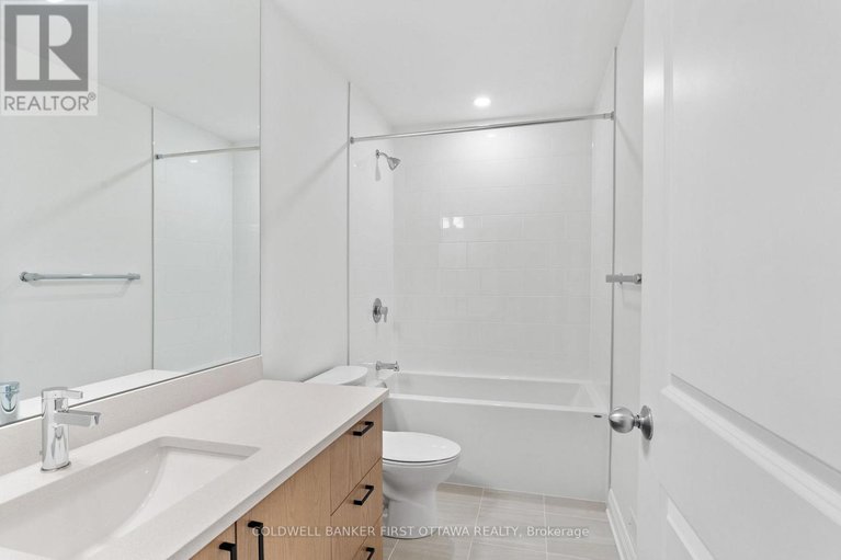 28420939/1322-whitlow-grass-way/morgans-grantsouth-march/ottawa/ontario/K2W0N5_25