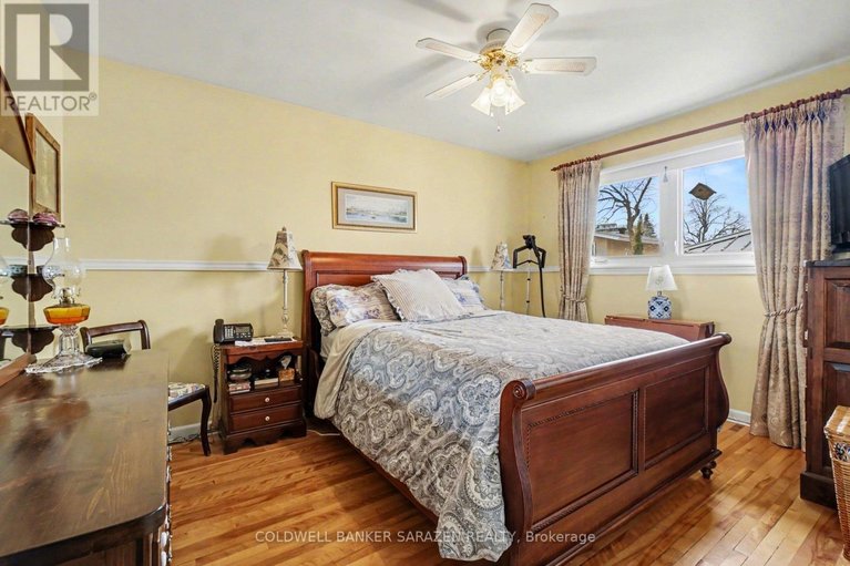 29587859/1306-hanbury-street/bel-air-heights/ottawa/ontario/K2C2M2_7