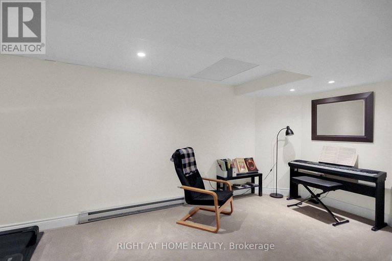 28495387/13-sirocco-crescent/stittsville-north/ottawa/ontario/K2S1Z7_33