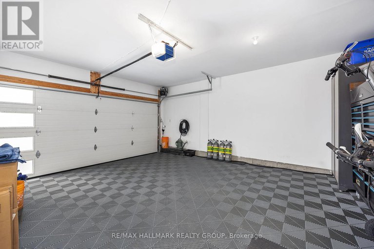 28574225/756-cappamore-drive/half-moon-bay/ottawa/ontario/K2J6W3_37
