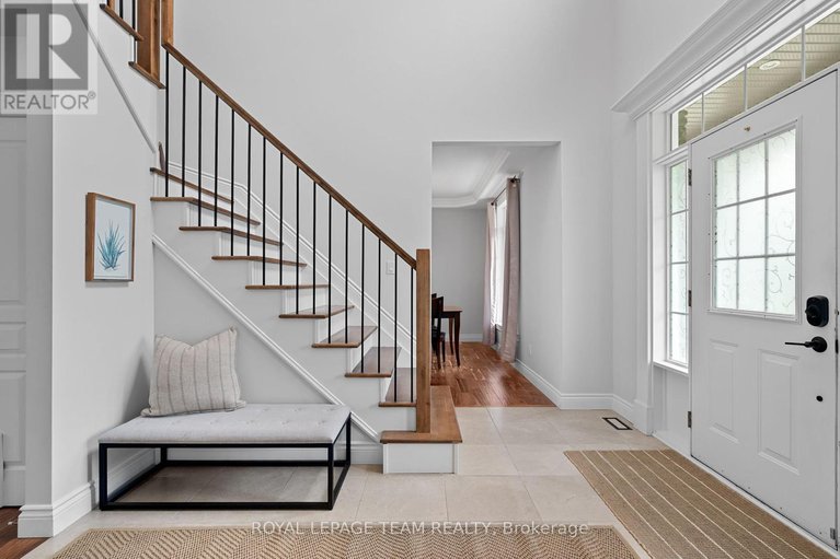 28316771/2377-pine-avenue/manotick-east-to-manotick-station/ottawa/ontario/K4M1B4_7