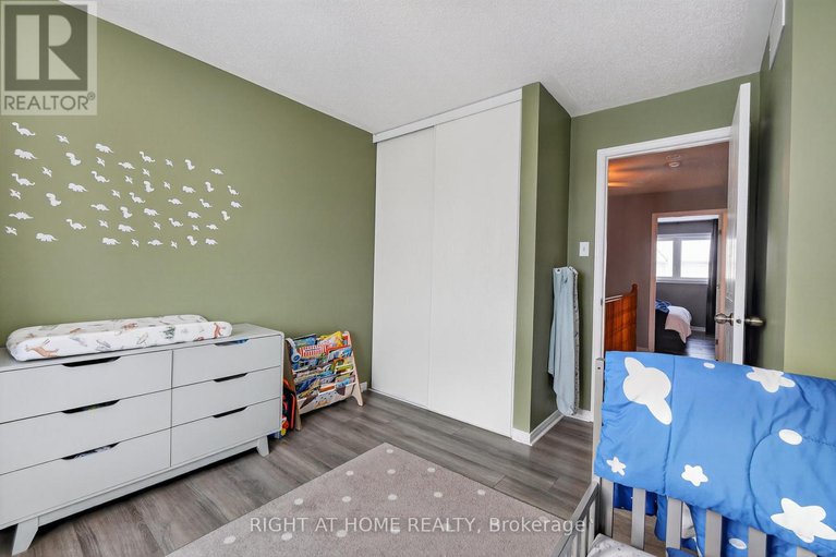 29164744/812-nesting-way/fallingbrookgardenway-south/ottawa/ontario/K4A3X2_27