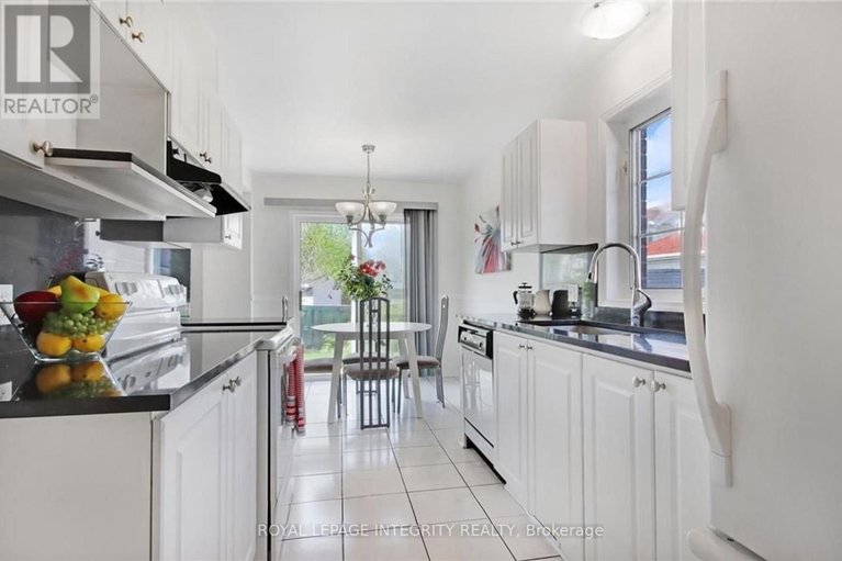 29104814/77-daventry-crescent/longfields/ottawa/ontario/K2J4M8_7