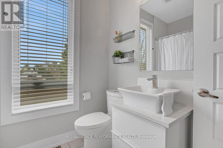 29660166/1285-livingstone-avenue/alta-vista/ottawa/ontario/K1H7P7_26