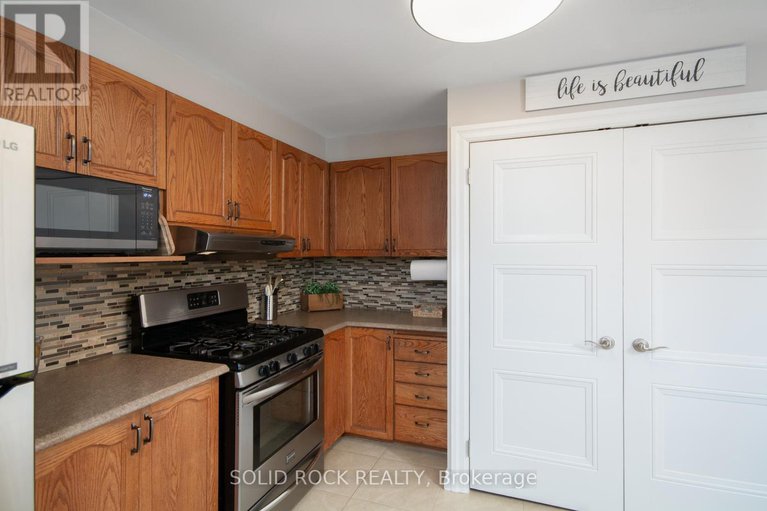 28302487/5-weybridge-drive/cedargrovefraserdale/ottawa/ontario/K2J4A1_24