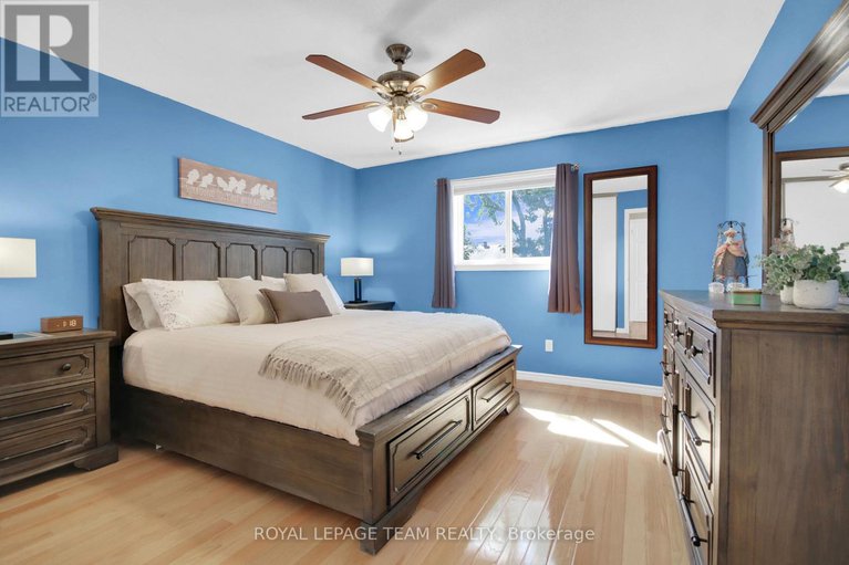 28874941/18-victor-street/stittsville-central/ottawa/ontario/K2S1H9_21