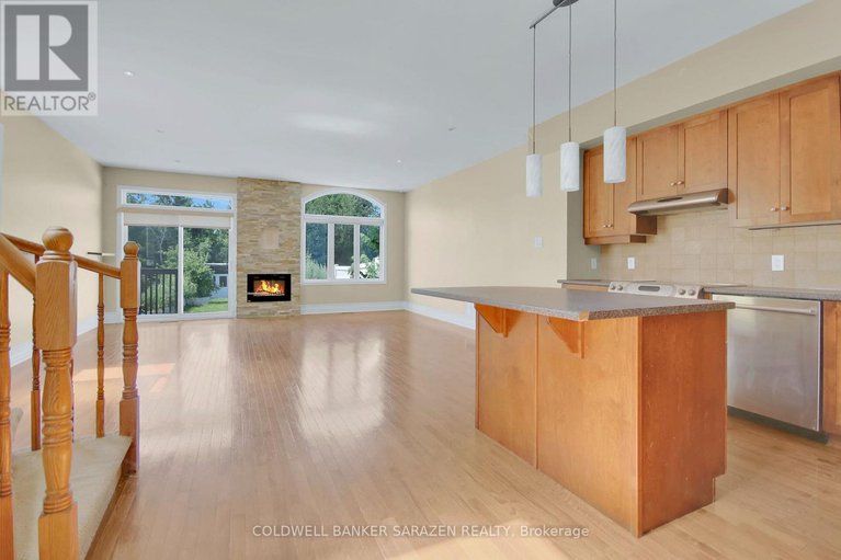 28429149/286-parkin-circle/blossom-parkkemp-parkfindlay-creek/ottawa/ontario/K1T4G8_23