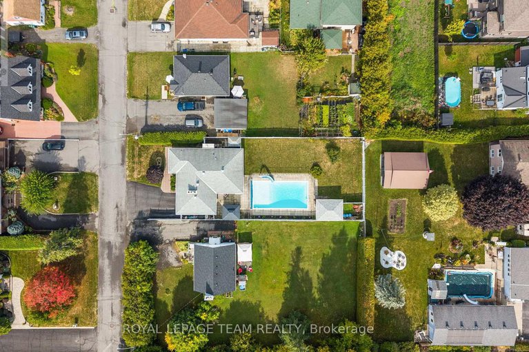 28926247/1525-valmarie-avenue/carleton-heights/ottawa/ontario/K2C1V7_43