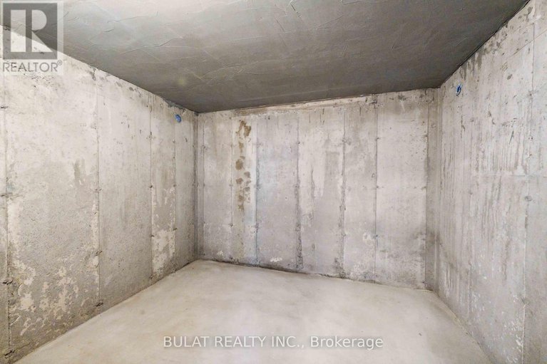 28281768/1361-kitchener-avenue/ellwood/ottawa/ontario/K1V6W1_25