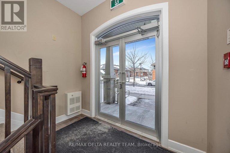 29608377/7-486-via-verona-avenue/longfields/ottawa/ontario/K2J6B3_3