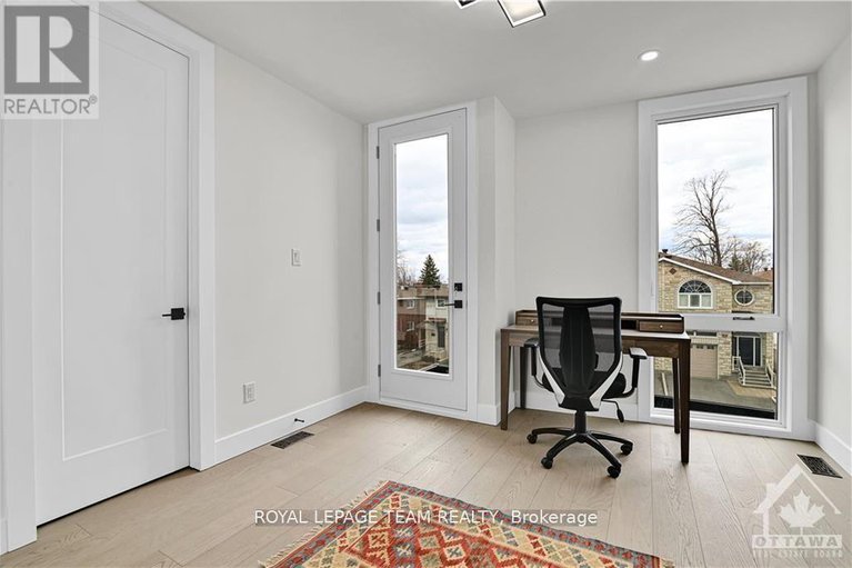 28662763/828-alpine-avenue/queensway-terrace-north/ottawa/ontario/K2B5R6_22