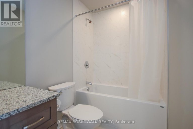 29643947/74-michael-stoqua-street/cfb-rockcliffe-and-area/ottawa/ontario/K1K5A2_26