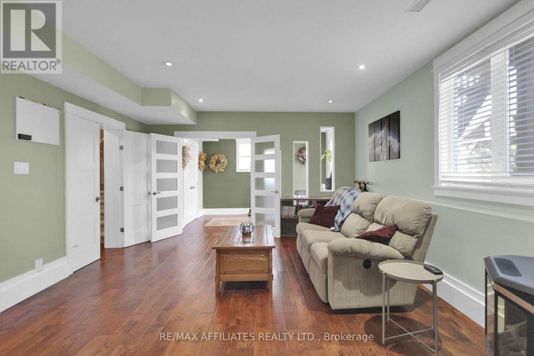 28600533/500-bradbury-court/kanata-north-west/ottawa/ontario/K2W0A1_37