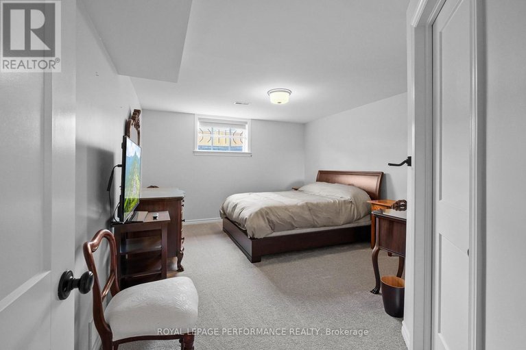 29645046/527-silverbell-crescent/blossom-parkkemp-parkfindlay-creek/ottawa/ontario/K1T0N9_42