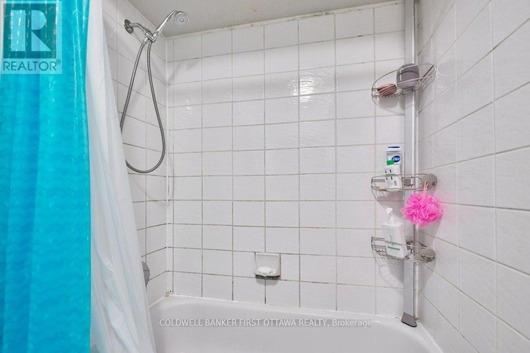 29633172/604-tanguay-court/katimavik/ottawa/ontario/K2L3X3_32